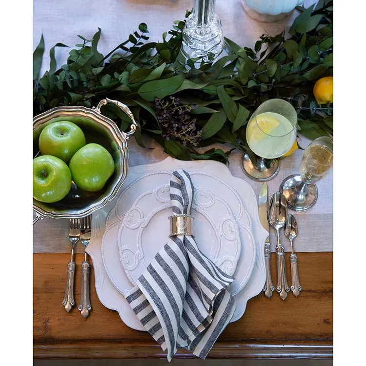 Bella Bianca Ribbon Bread Plate