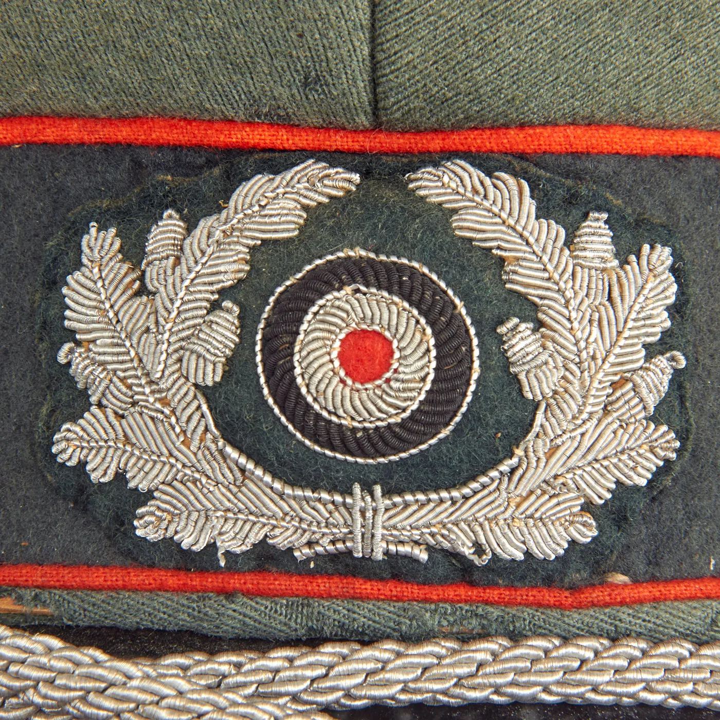 Original German WWII Army Heer Artillery Officer's Schirmmütze Visor Cap with Embroidered Bullion Insignia