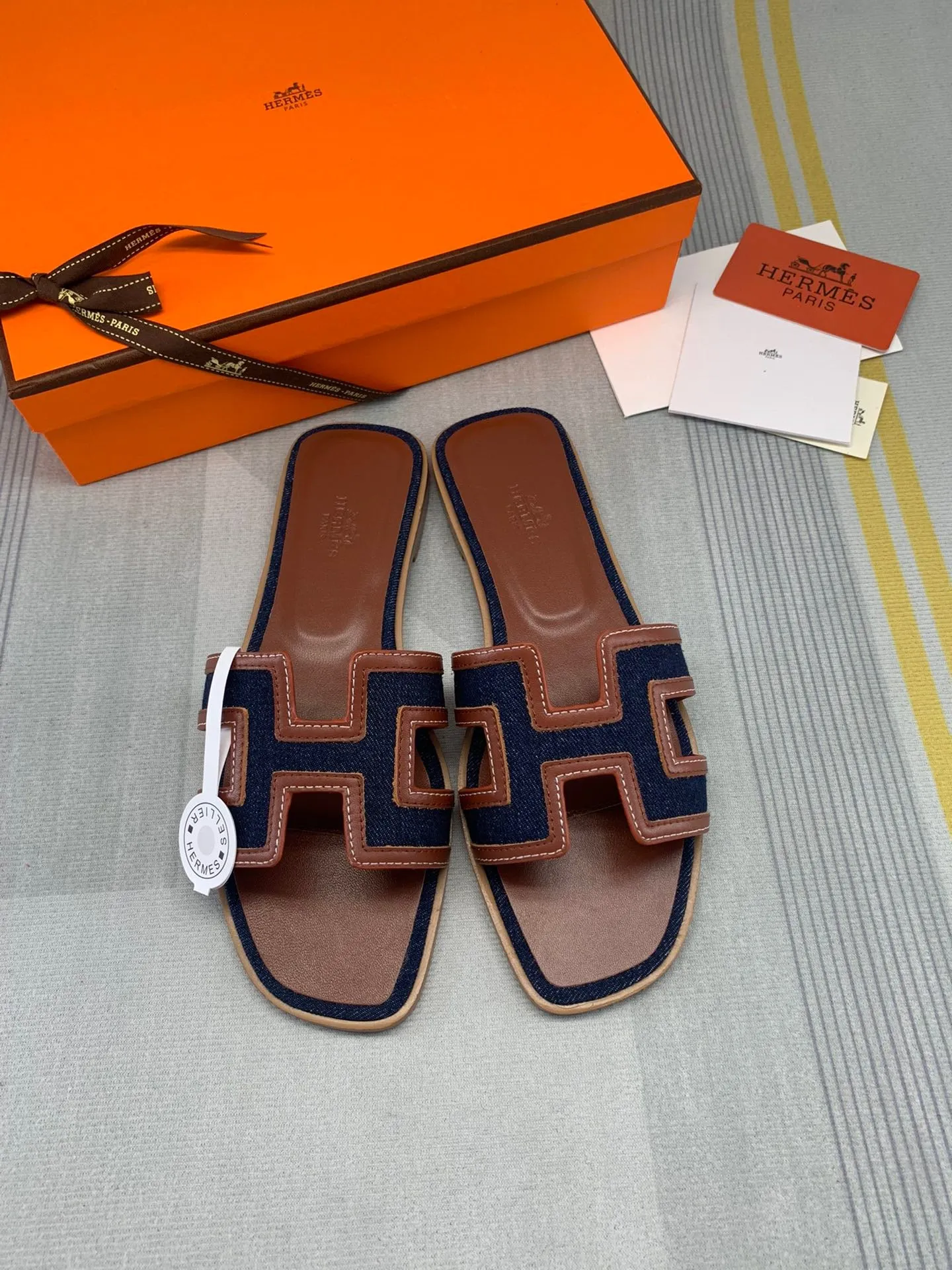 SE836 H Slippers / Size4-11